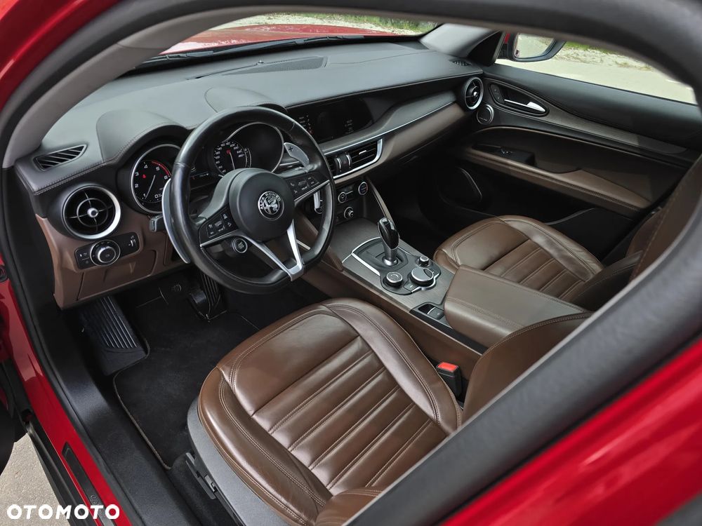 Alfa Romeo Stelvio 2.2 16V AT8 Q4 Lusso - 22