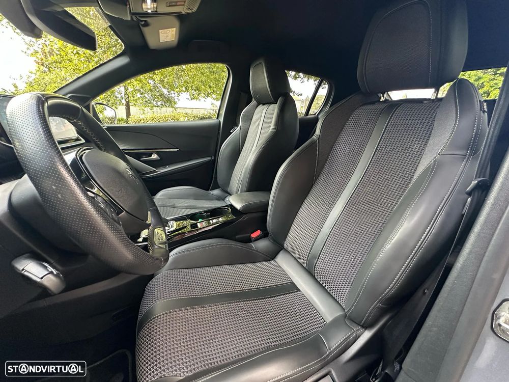 Peugeot e-208 50 kWh GT Line - 9