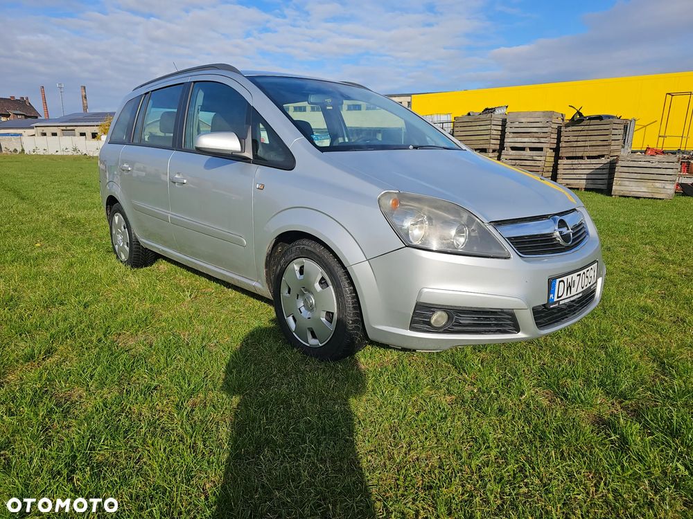 Opel Zafira 1.9 CDTI Essentia - 3