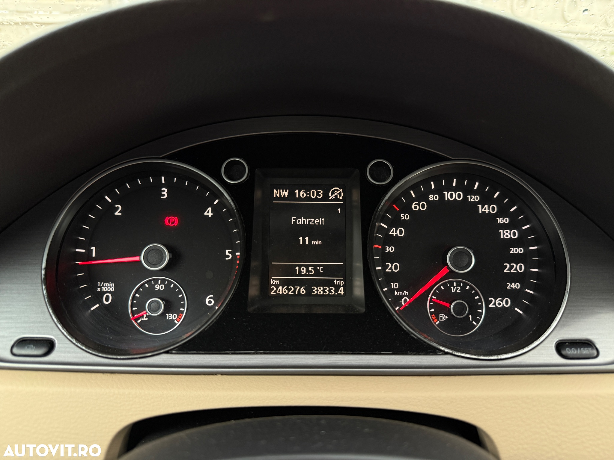 Volkswagen Passat Variant 2.0 TDI 4Motion BlueMotion Technology Business Edition - 11