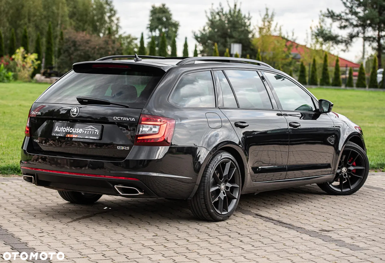 Skoda Octavia Combi 2.0 TDI 4x4 DSG RS - 11