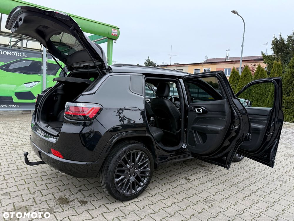Jeep Compass - 39
