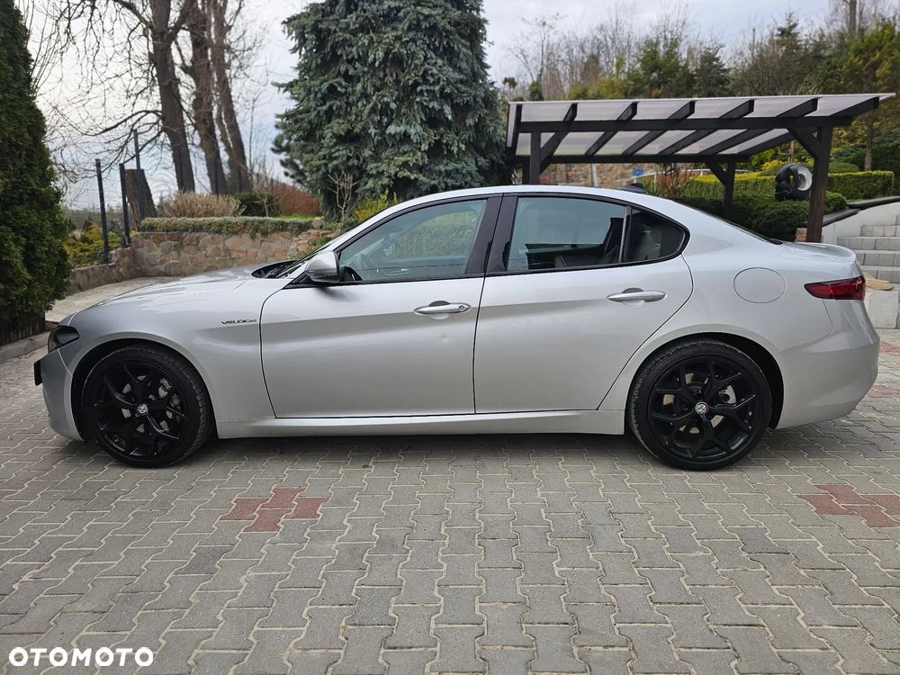 Alfa Romeo Giulia 2.0 Turbo 16V AT8-Q4 Veloce Ti - 10