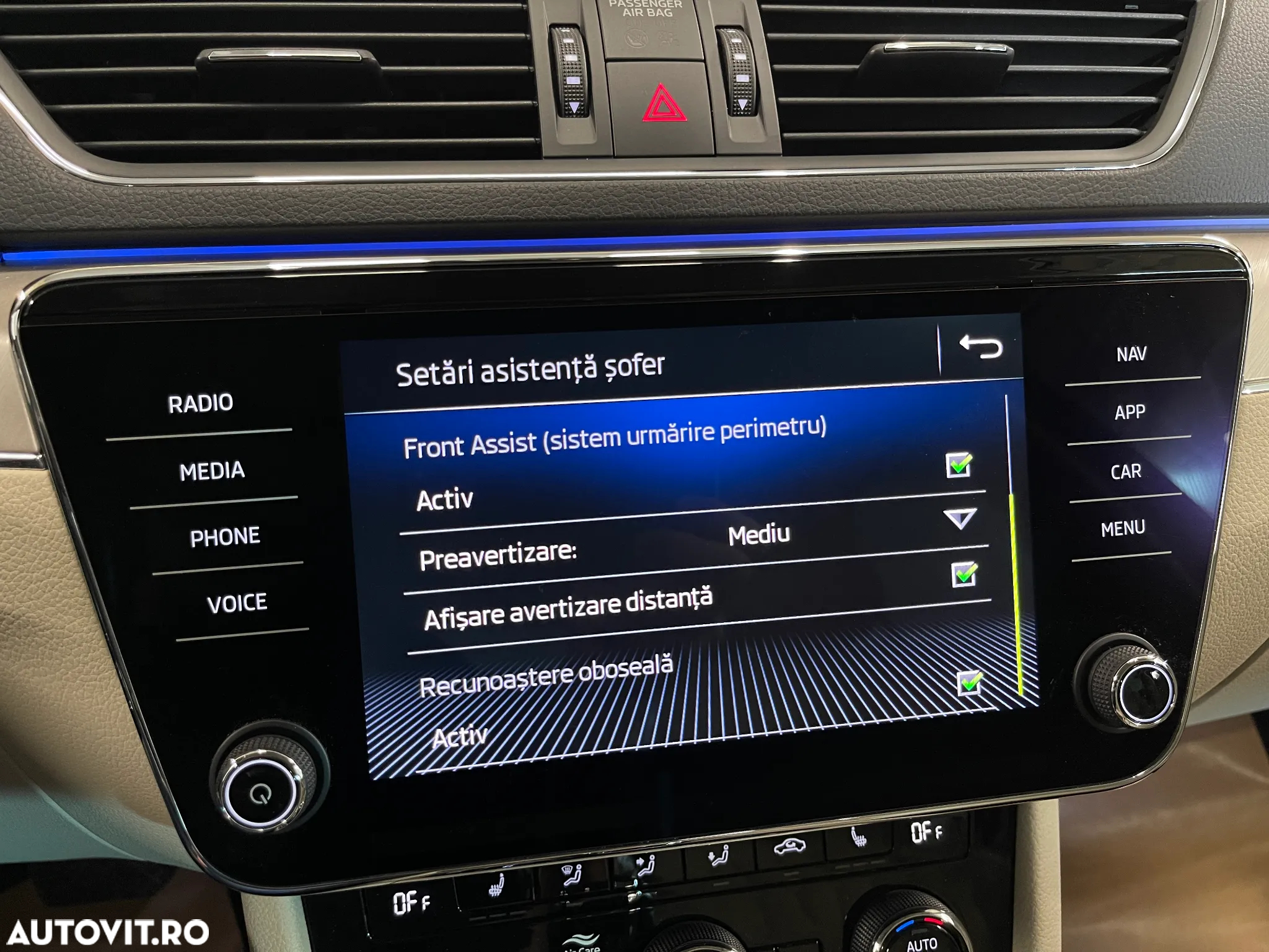 Skoda Superb 2.0 TDI DSG Style - 20