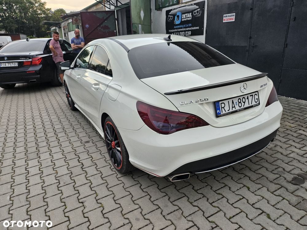 Mercedes-Benz CLA - 4