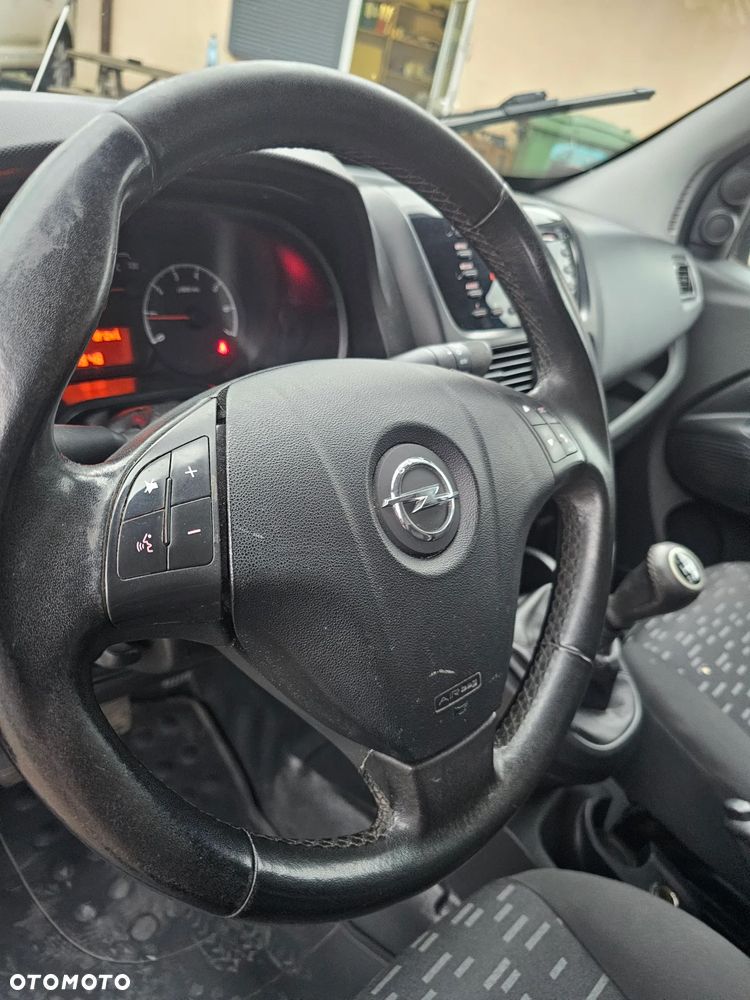 Opel Combo - 9
