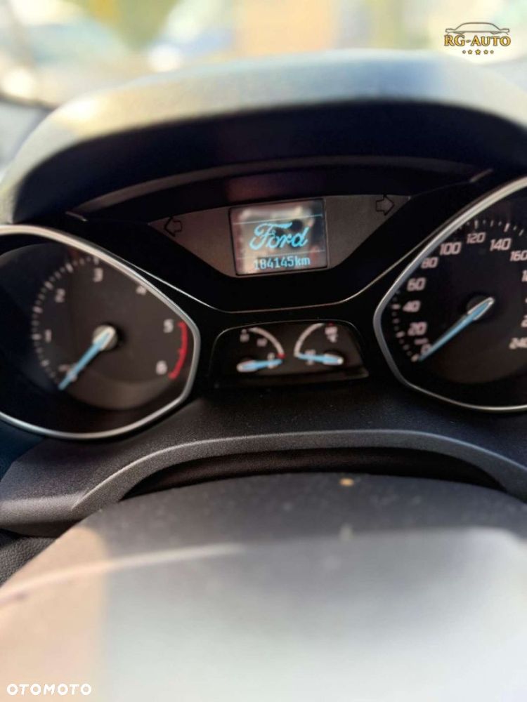 Ford Grand C-MAX - 26