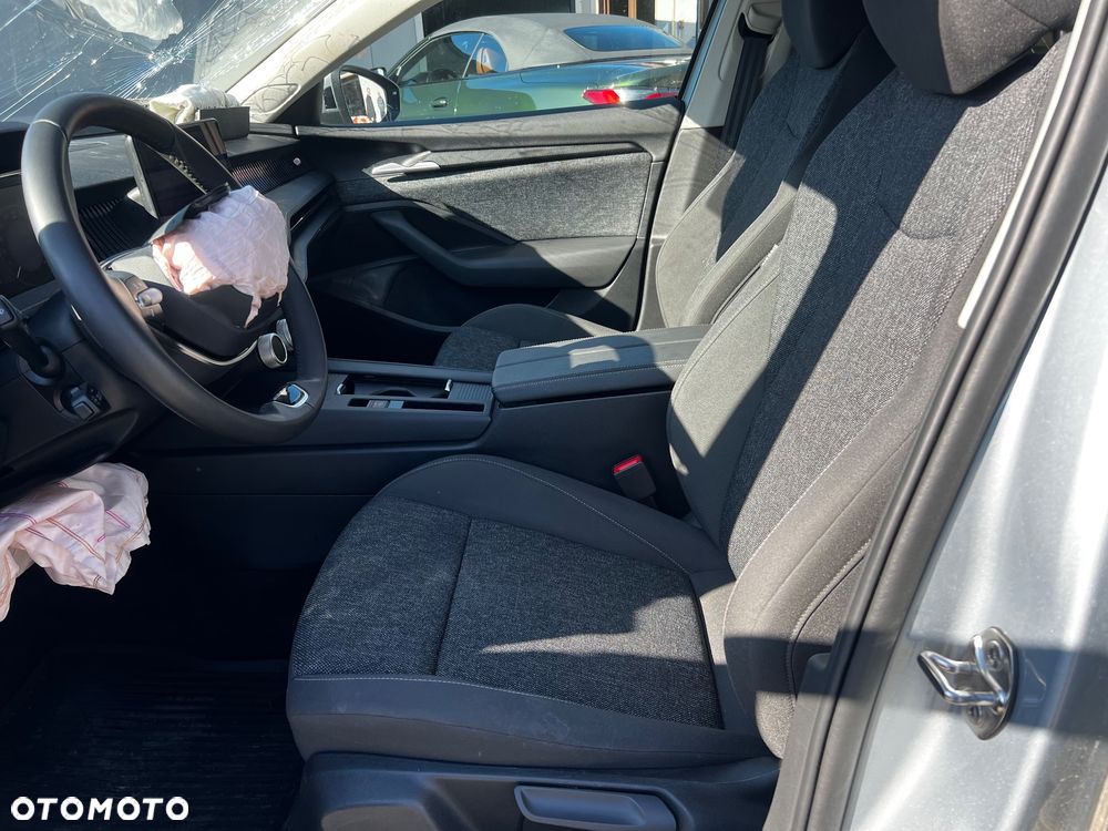 Skoda Superb 1.5 TSI Ambition DSG - 10