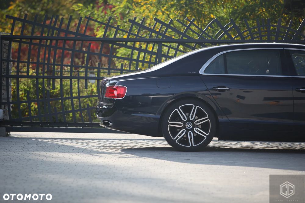 Bentley Flying Spur W12 - 22