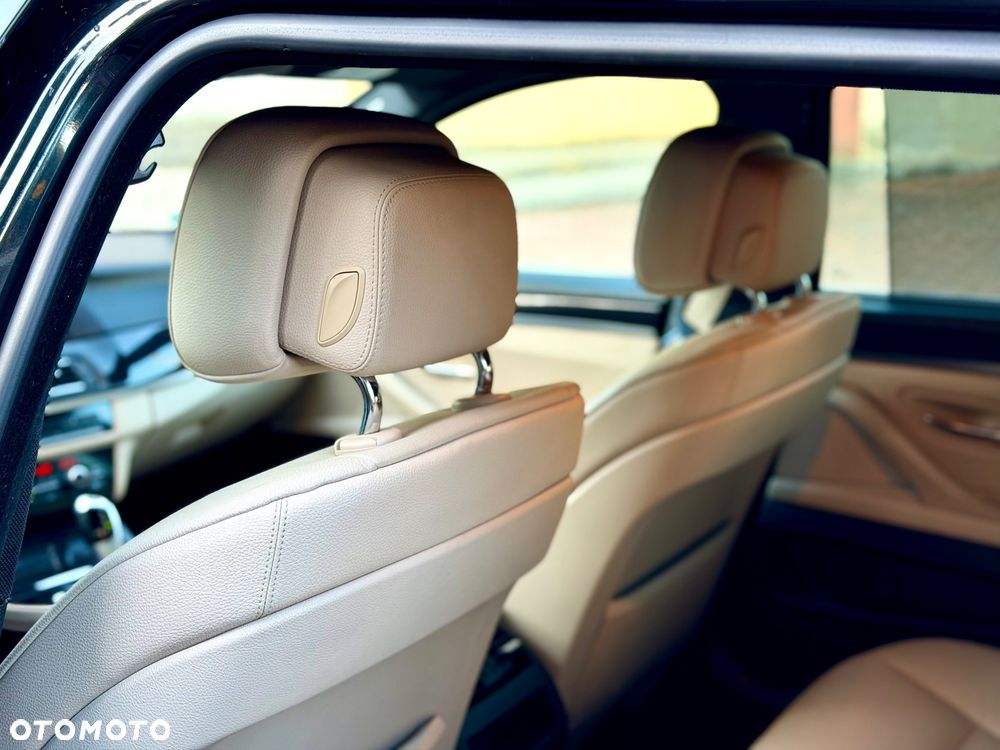 BMW Seria 5 520d - 19