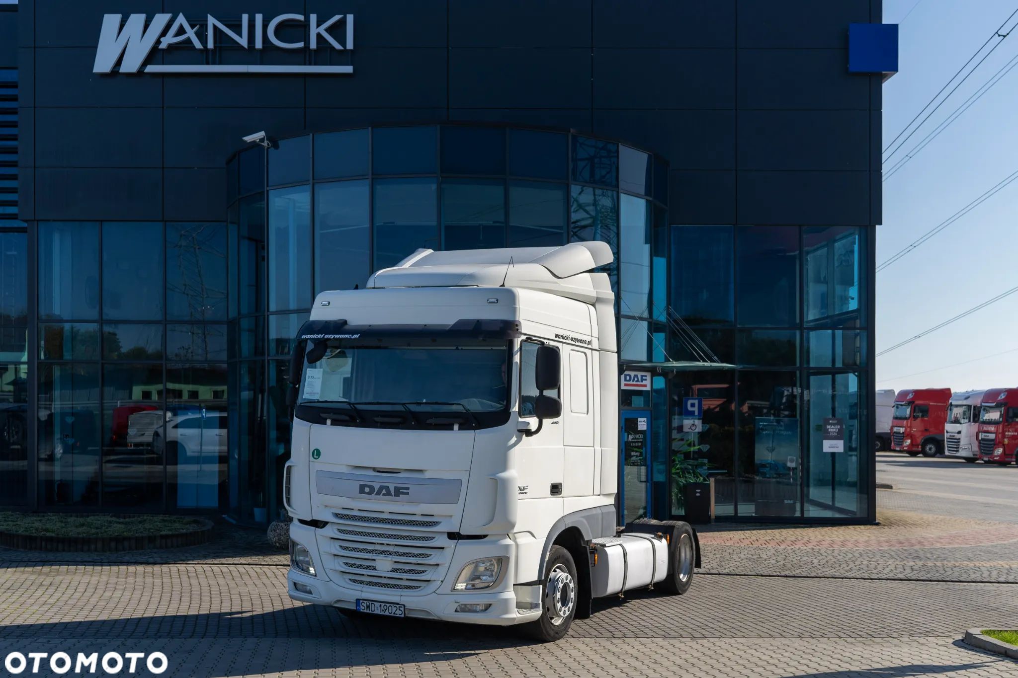 DAF FT 460 XF / LOW DECK / MEGA / SPACE CAB / MANUAL / - 1