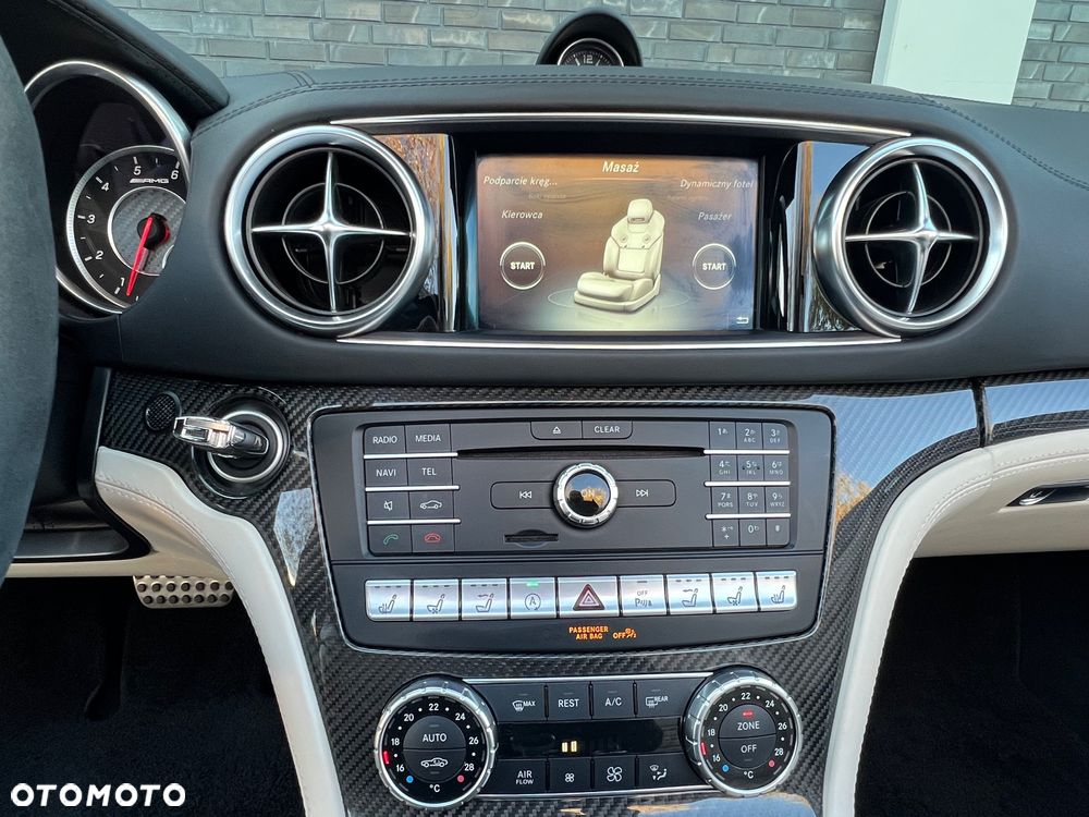 Mercedes-Benz SL 63 AMG - 29