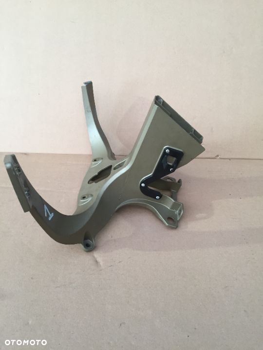 #J DUCATI 848 1098 1198 STELAŻ CZACHY LUSTEREK LICZNIKA LAMPY PRZÓD - 4