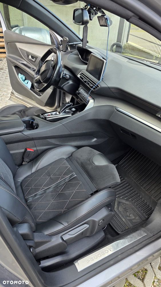 Peugeot 5008 - 9