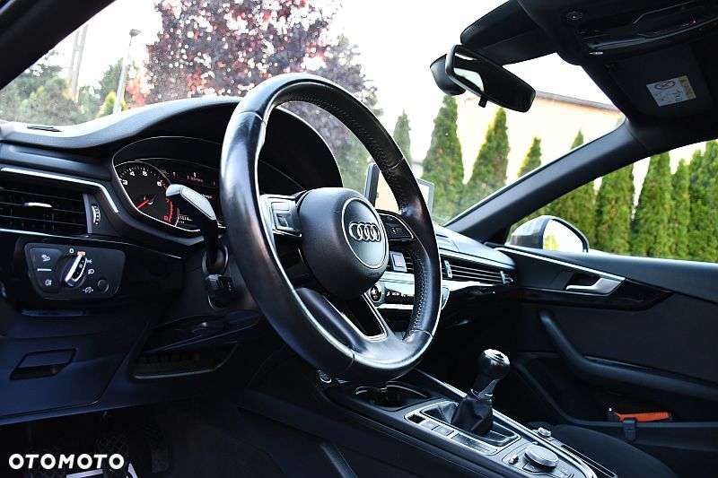 Audi A4 Limousine 1.4 TFSI Sport - 11