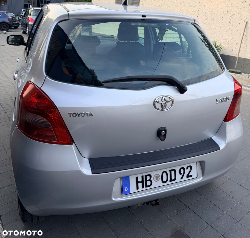 Toyota Yaris 1.3 Luna Hit - 7