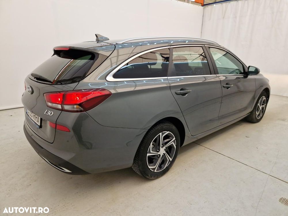 Hyundai i30 Wagon 1.5 110CP M/T Highway - 9