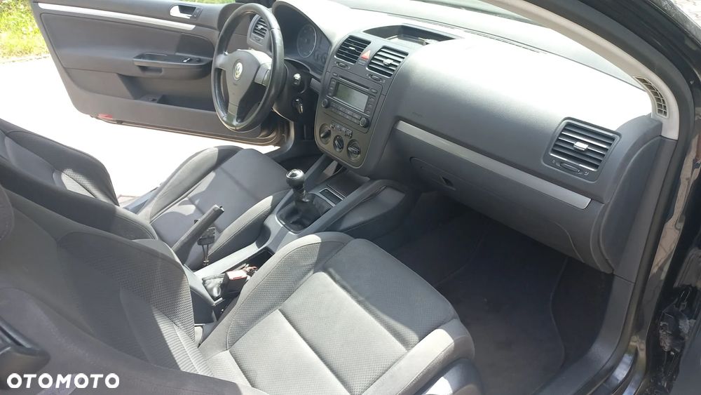 Volkswagen Golf 1.9 TDI Q-Line - 6
