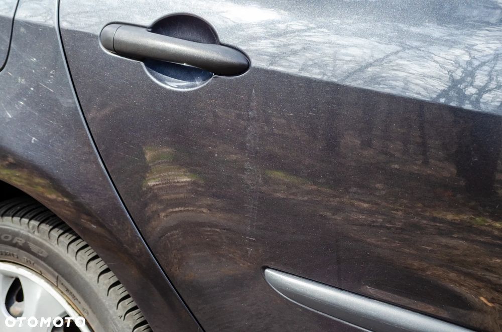 Renault Clio 1.2 16V Wind - 23