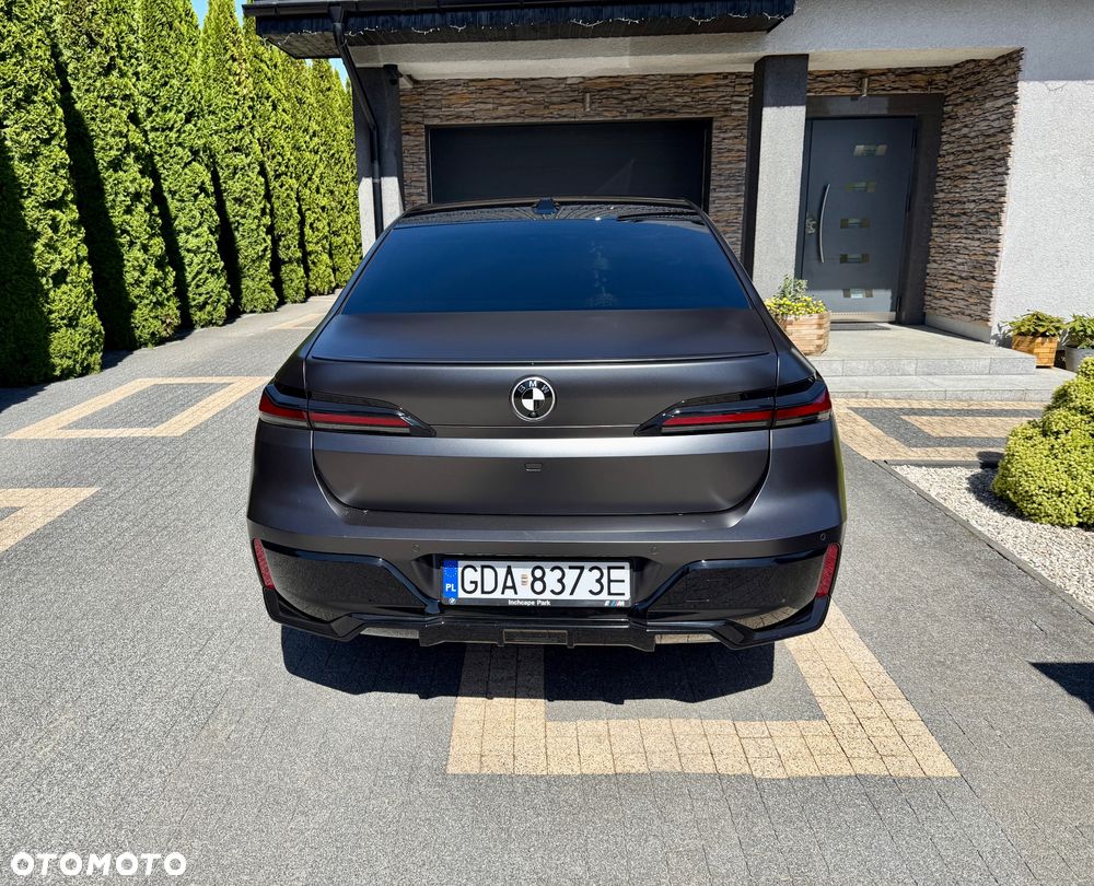 BMW Seria 7 740d xDrive mHEV sport - 7