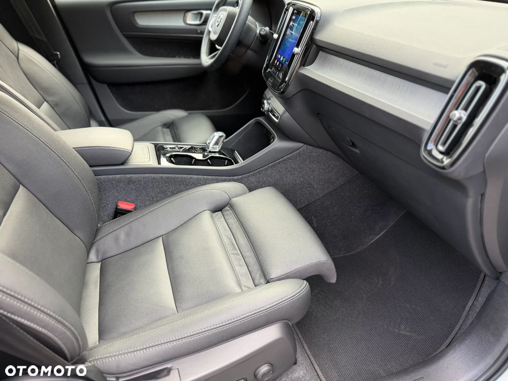 Volvo XC 40 B5 B AWD Geartronic RDesign - 16