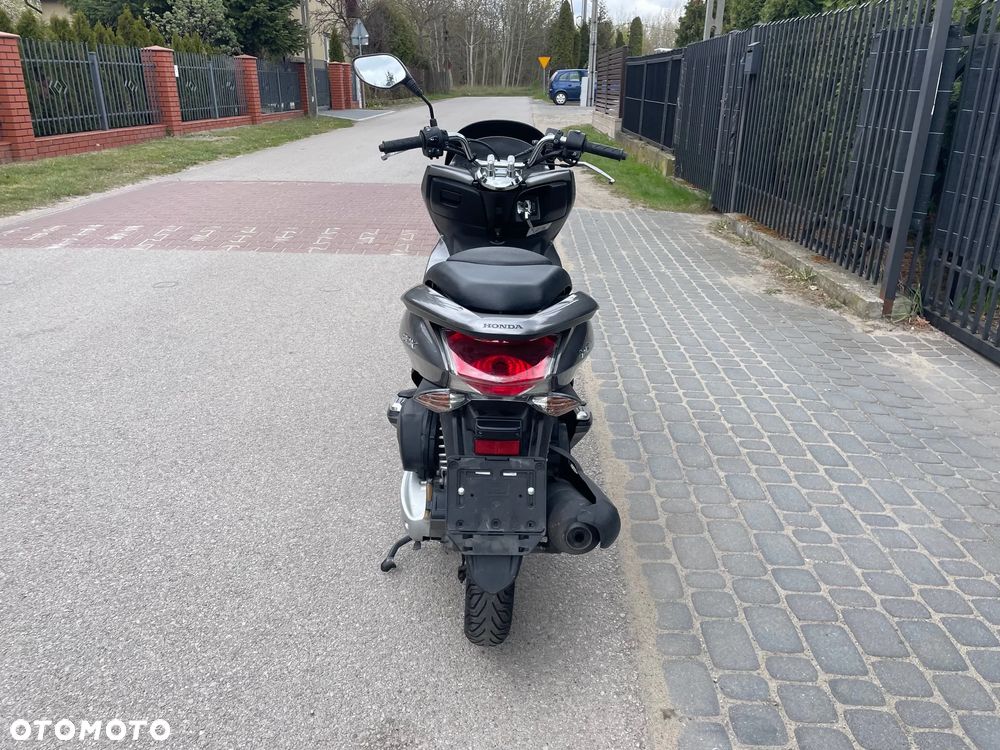 Honda PCX - 6