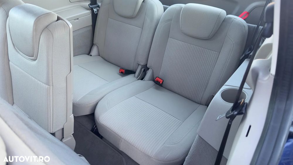 Ford Grand C-Max 1.6 TDCi Start-Stop-System Titanium - 23