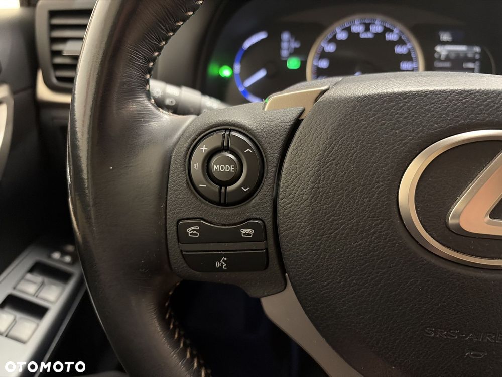 Lexus CT 200h Prestige EU6 - 13