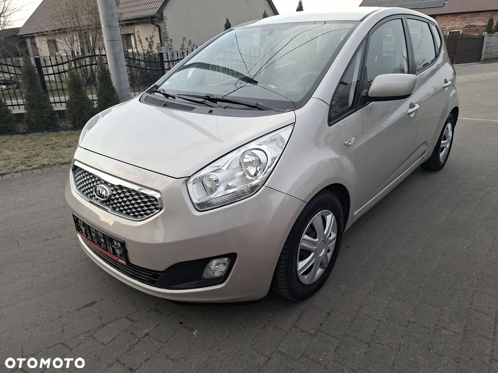 Kia Venga 1.4 CRDi 90 Attract - 12