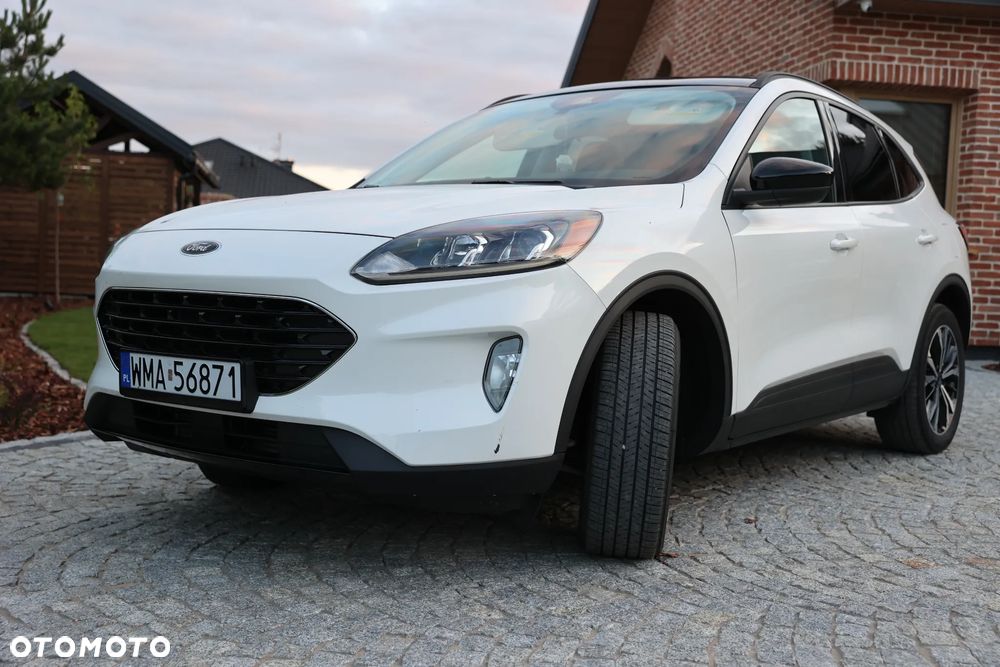 Ford Escape 2.0 EcoBoost AWD Titanium - 1