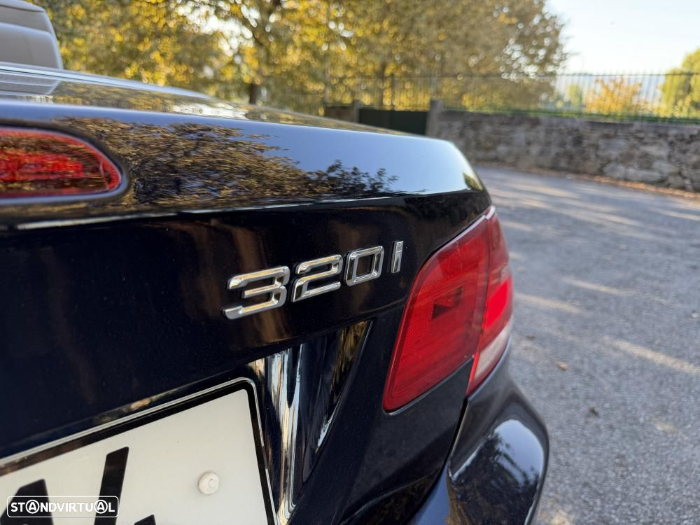 BMW 320 i Cabrio - 15