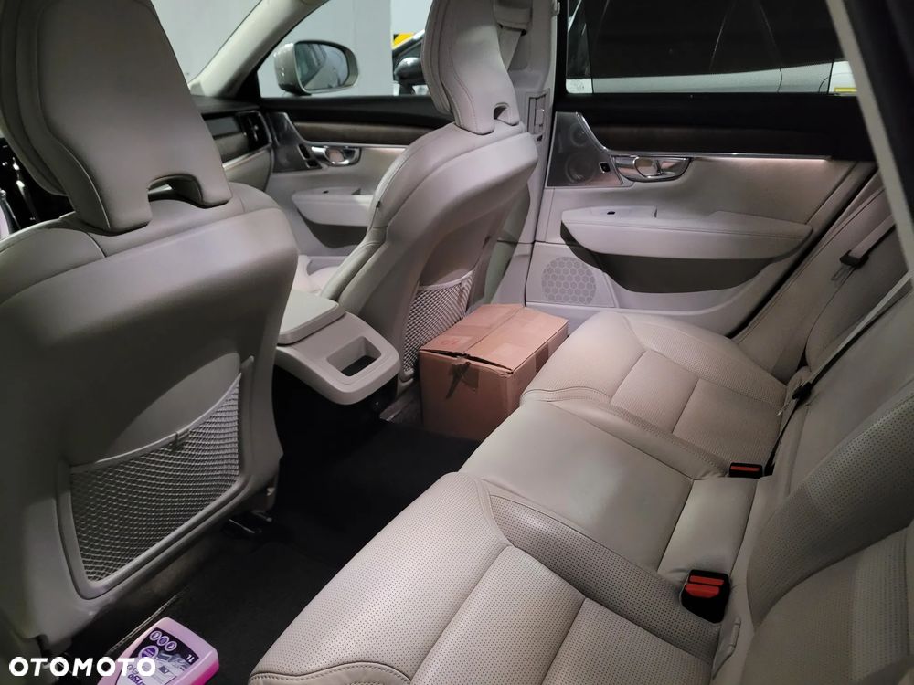 Volvo V90 B5 D AWD Momentum Pro - 8