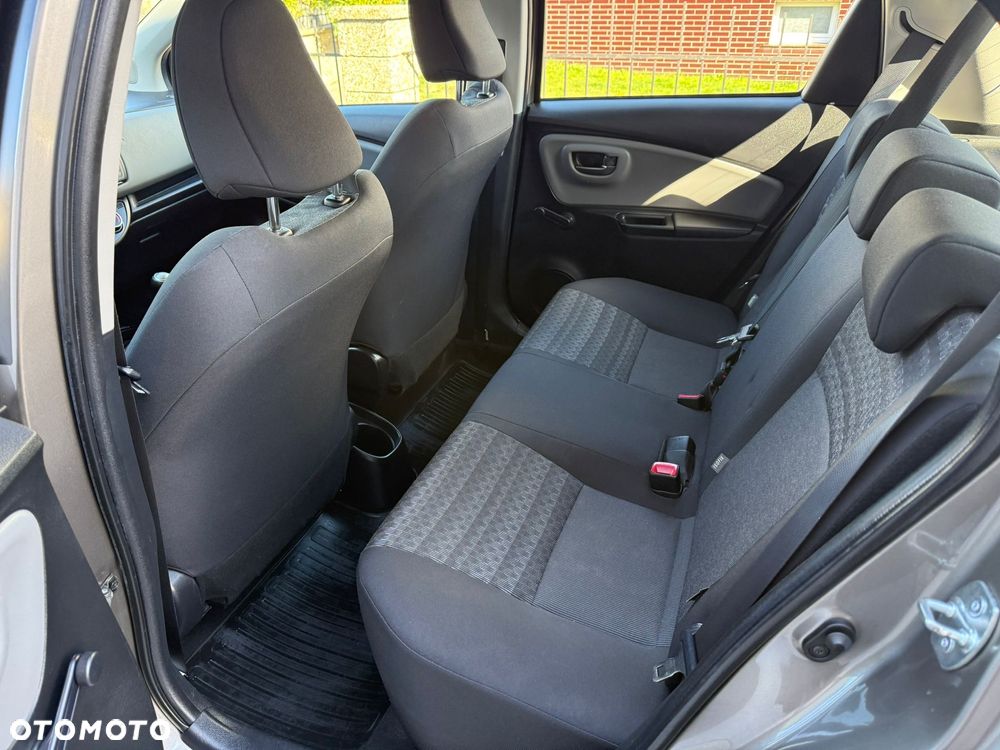 Toyota Yaris 1.33 VVT-i Executive - 7