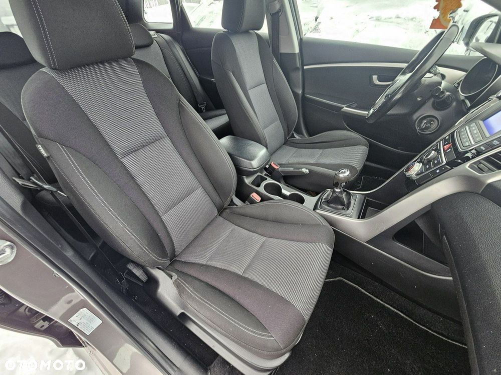 Hyundai i30 1.6 D Comfort - 9