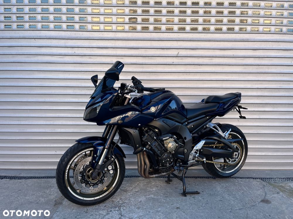 Yamaha FZ - 27