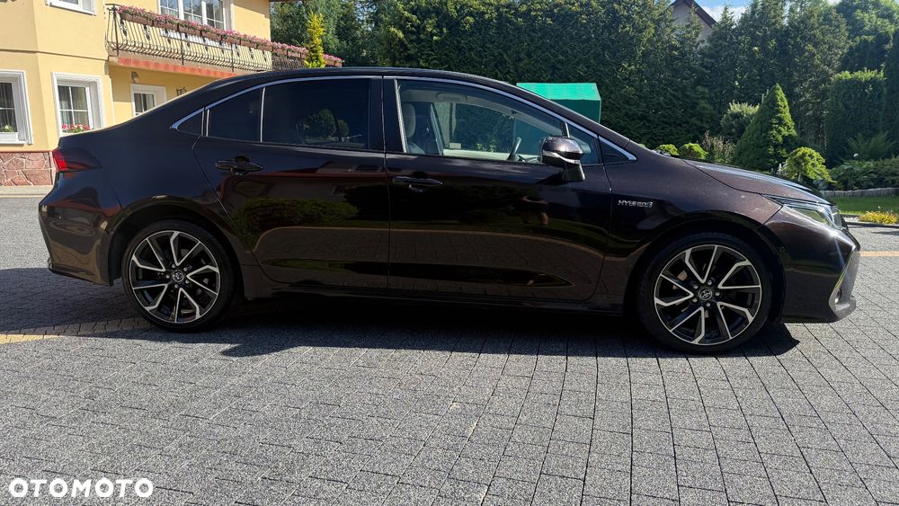 Toyota Corolla 1.8 Hybrid Executive - 10