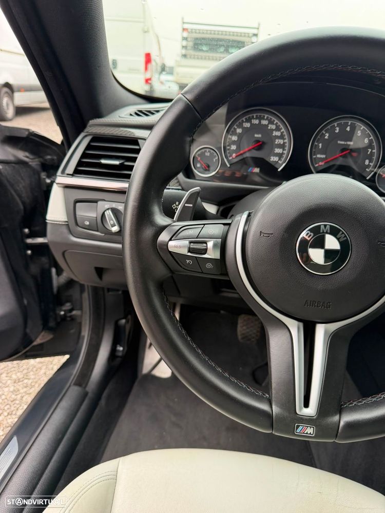 BMW M4 Auto - 38