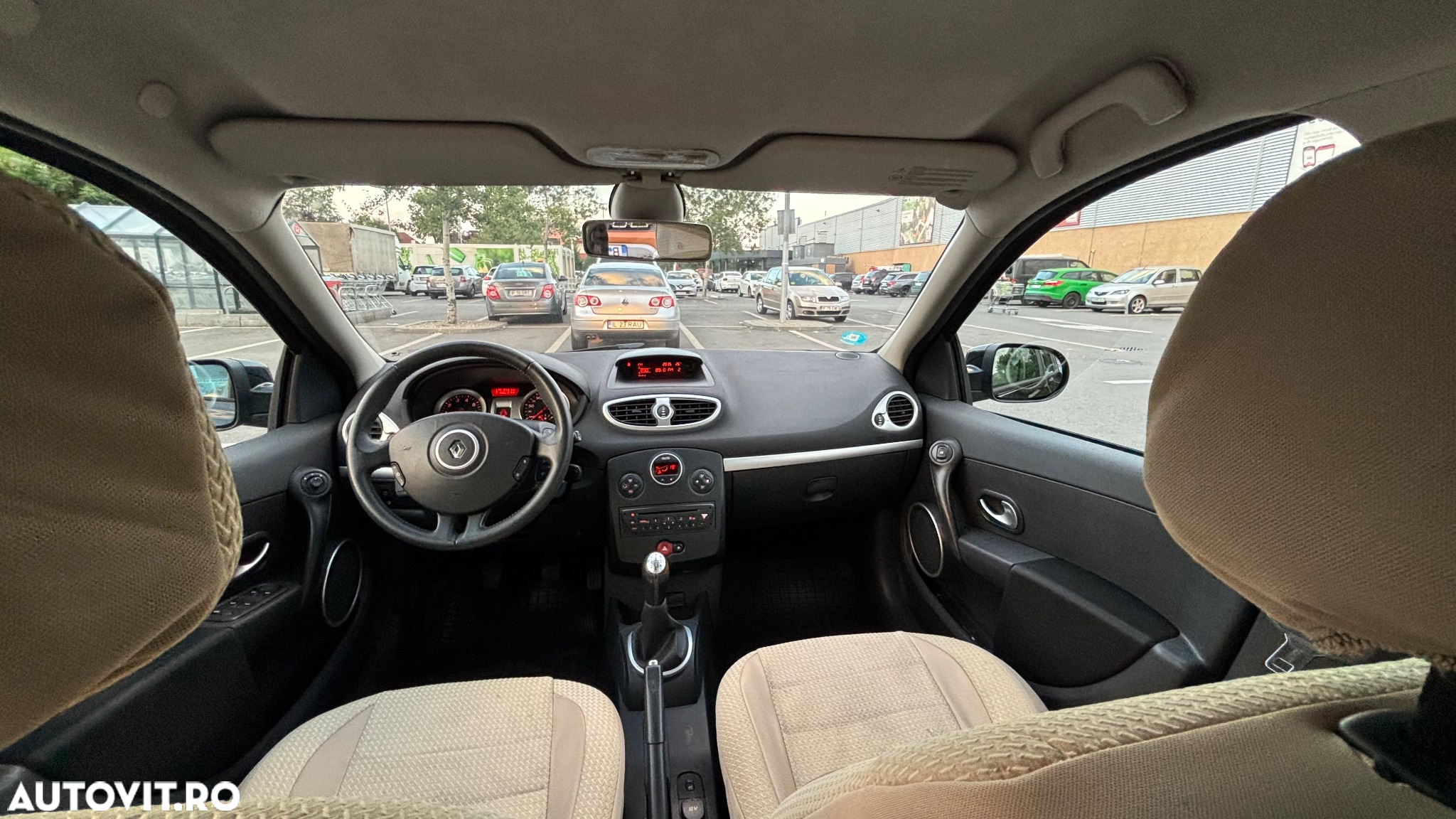 Renault Clio III 1.2 16V Expression - 12