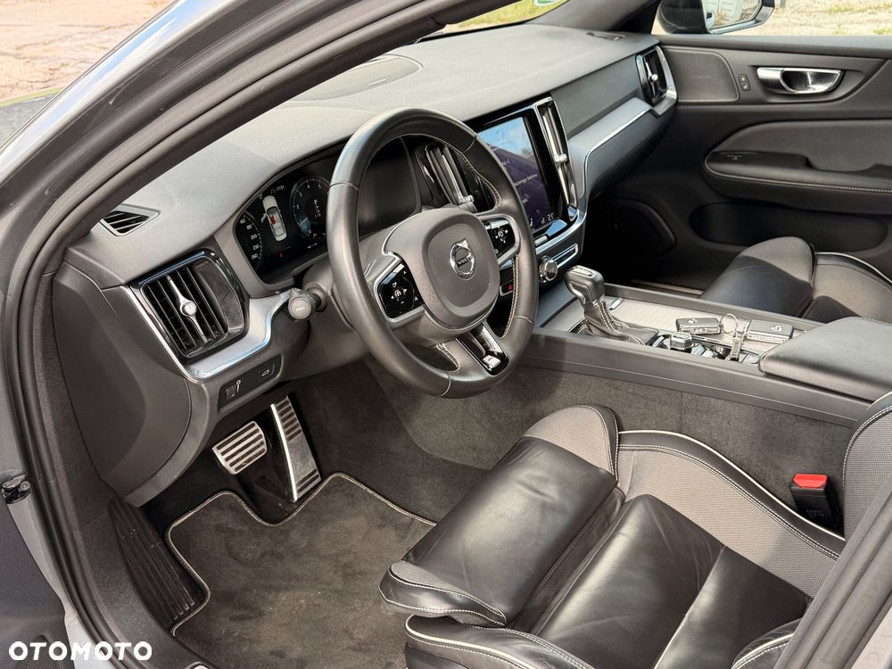 Volvo S60 T4 R-Design - 18