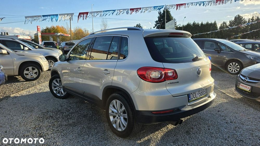 Volkswagen Tiguan - 10