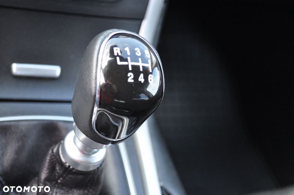 Ford S-Max - 17