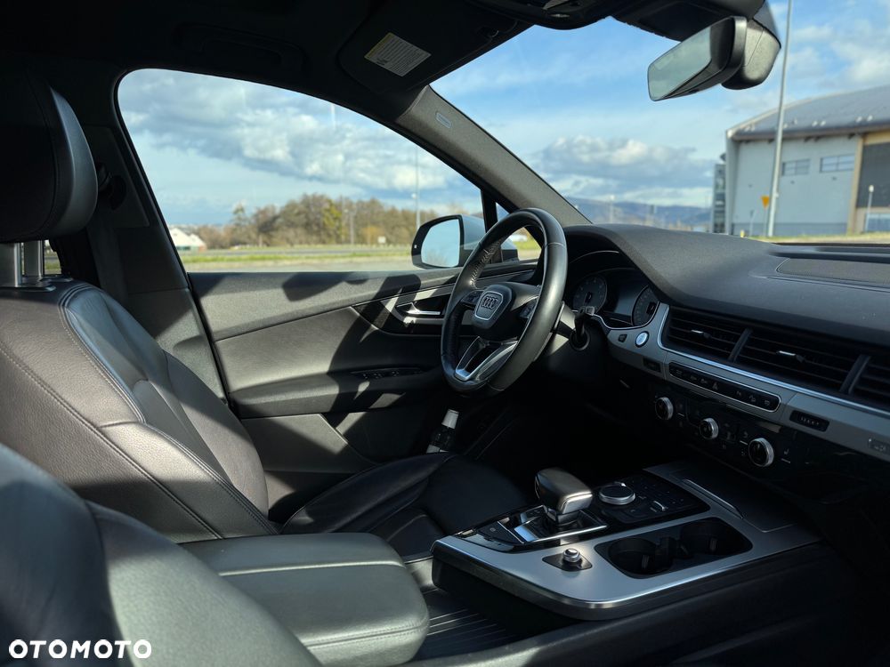 Audi Q7 3.0 TFSI Quattro Tiptronic - 39