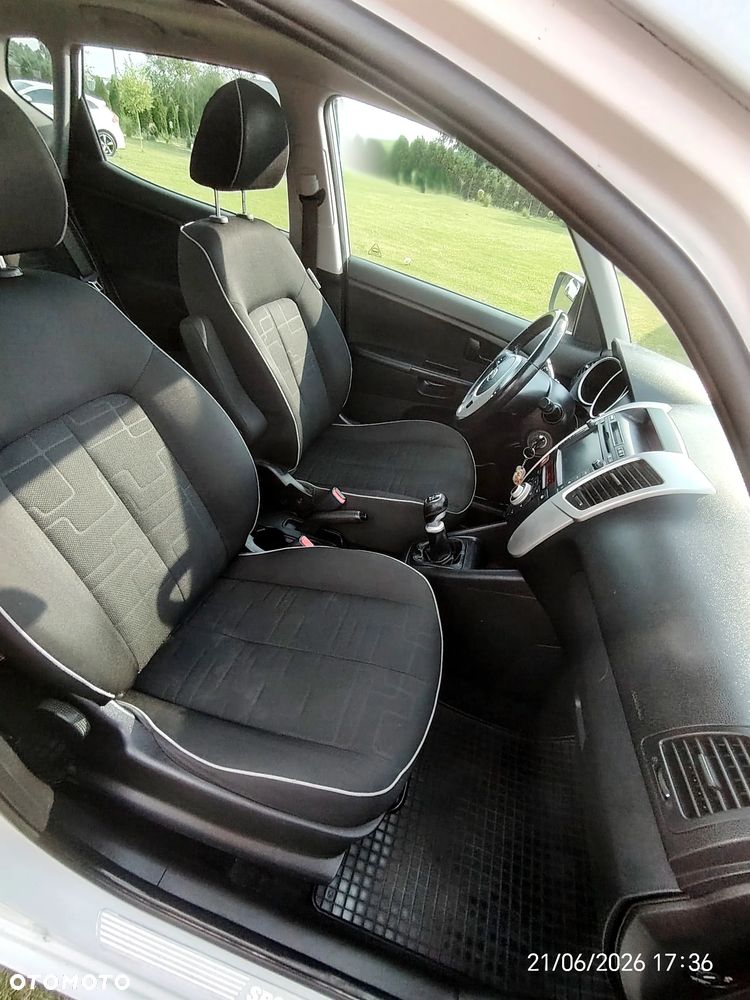 Kia Venga 1.4 CRDi S - 28