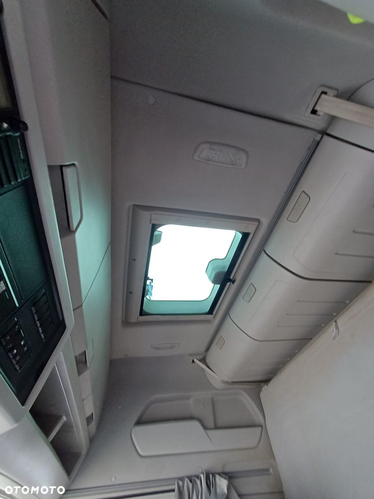 Ford F-MAX - 5