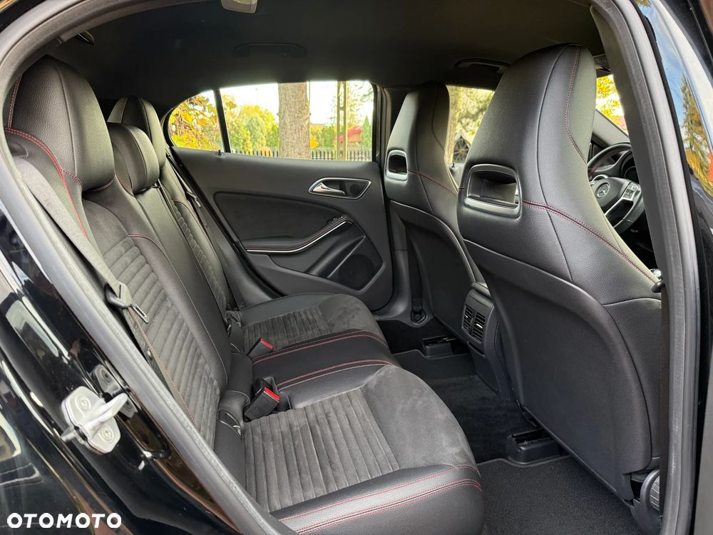 Mercedes-Benz GLA 200 AMG Line - 21