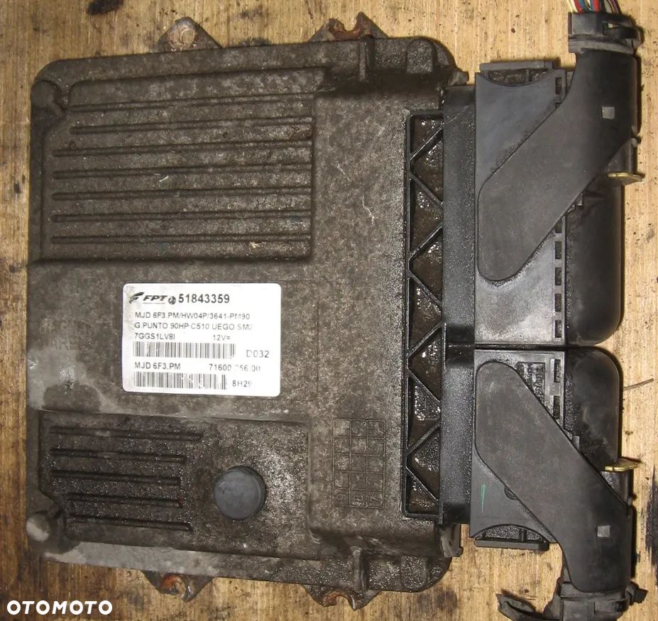 sterownik silnika FIAT GRANDE PUNTO 1.3 MJET JTD 51843359 - 4