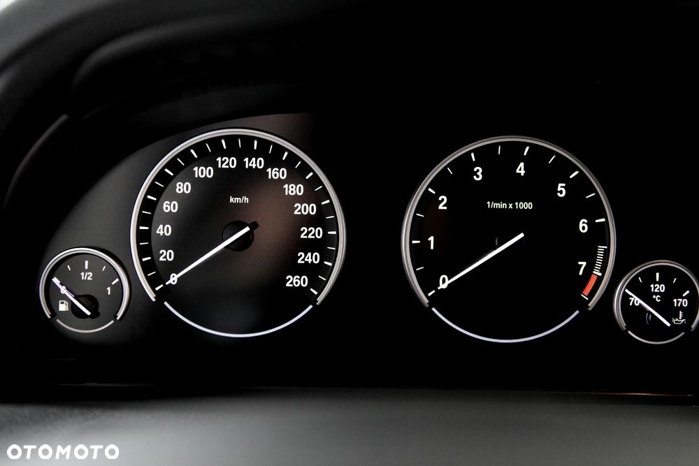 BMW 5GT 535i xDrive Gran Turismo - 10