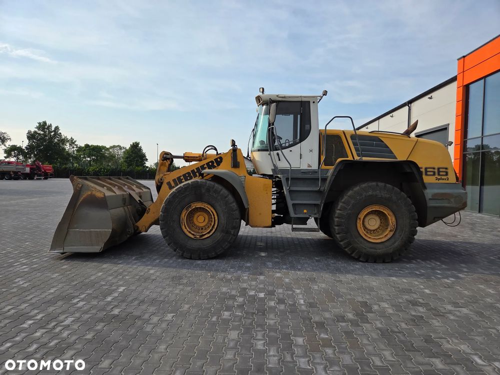 Liebherr L 566 / 2 plus 2 / - 2
