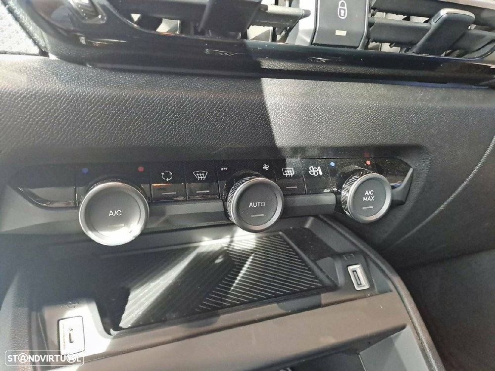 Citroën C4 1.2 Hybrid Plus e-DSC6 - 21