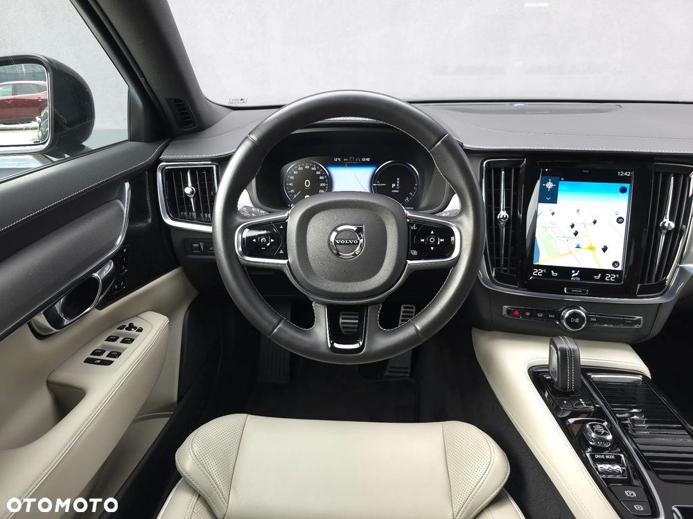 Volvo S90 T8 AWD Plug-In Hybrid Inscription - 10